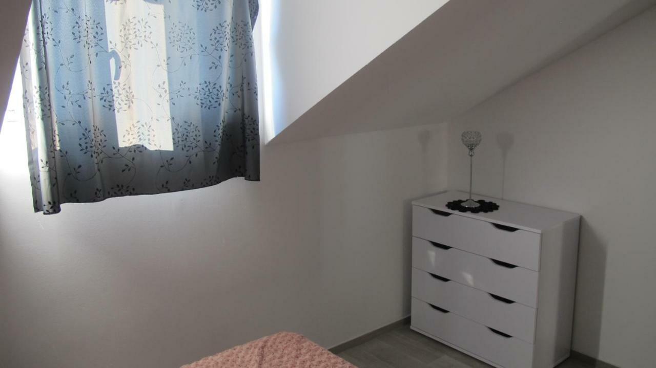 Guesthouse Ruza Sobra Apartments In The Attic Of The House Zewnętrze zdjęcie